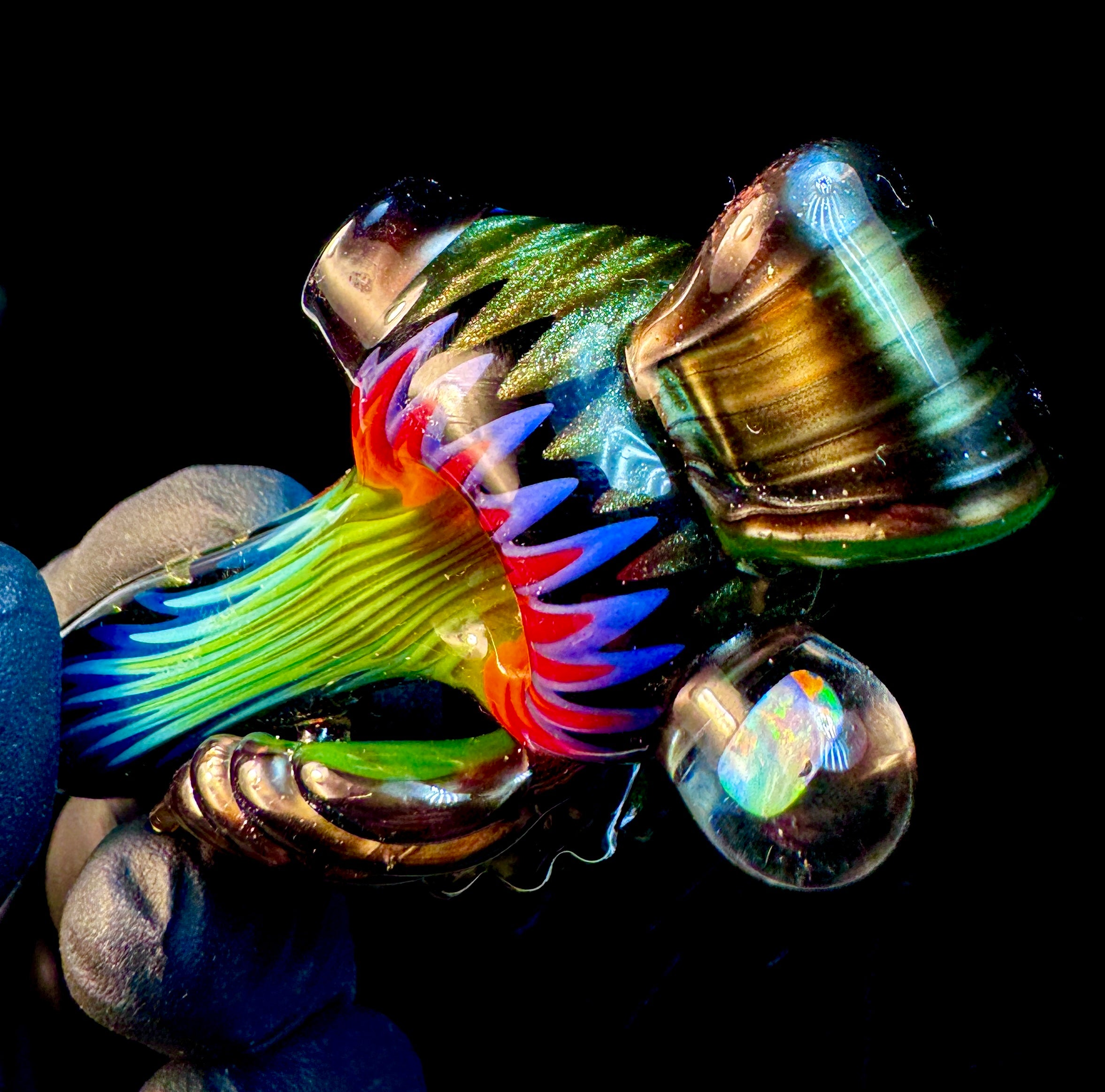 HL x Blossom wigwag rainbow pendant mini pipe