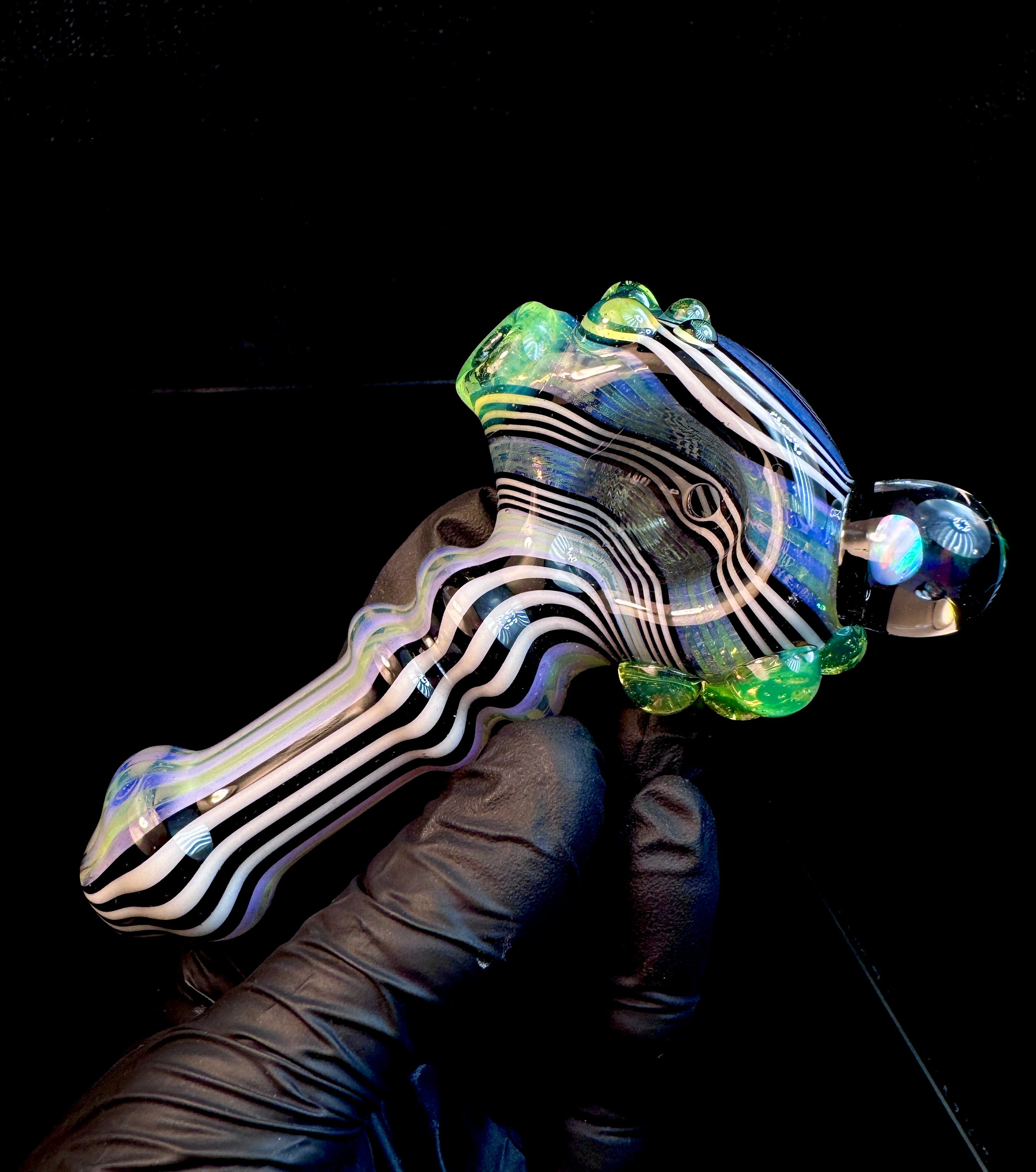 Linework opal pipe