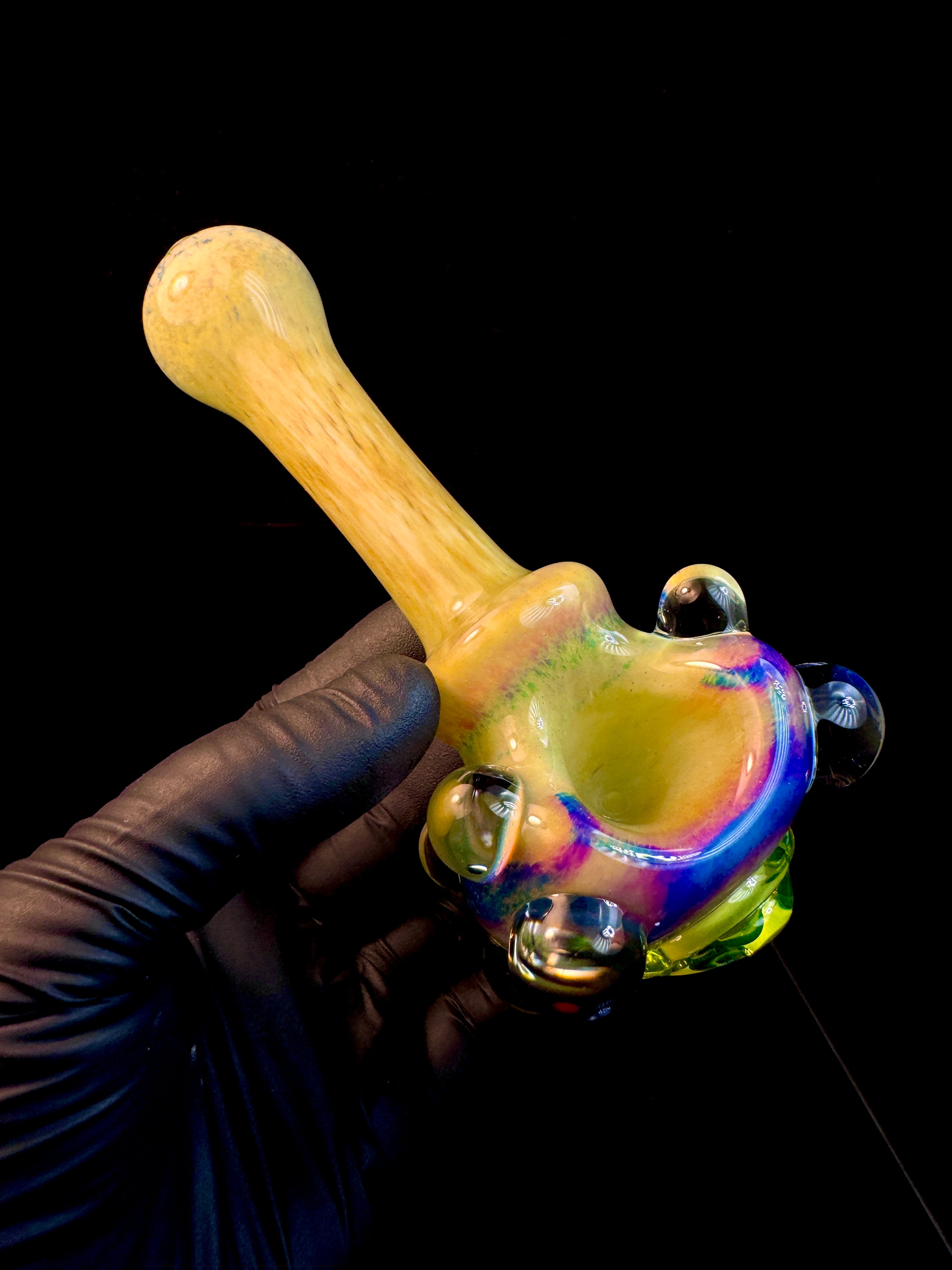 Psychedelic eyeball monster