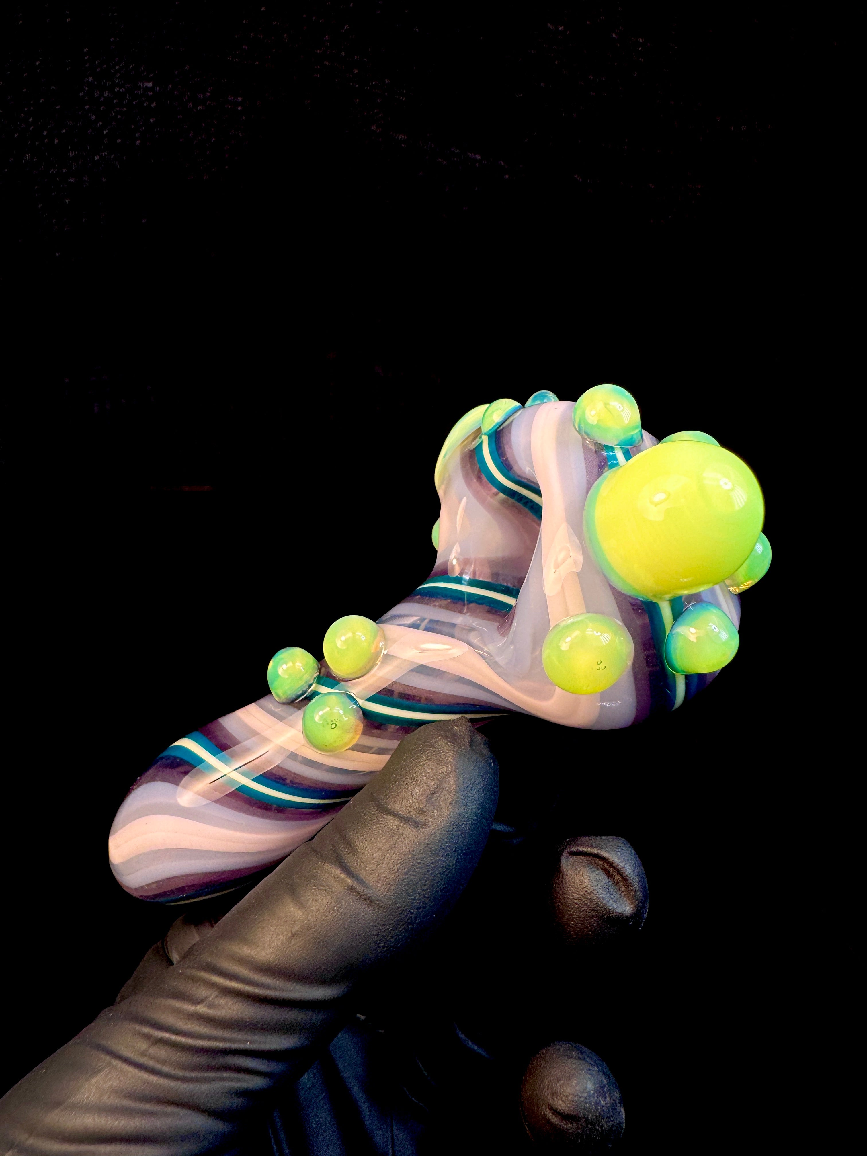 Twisted dot spoon