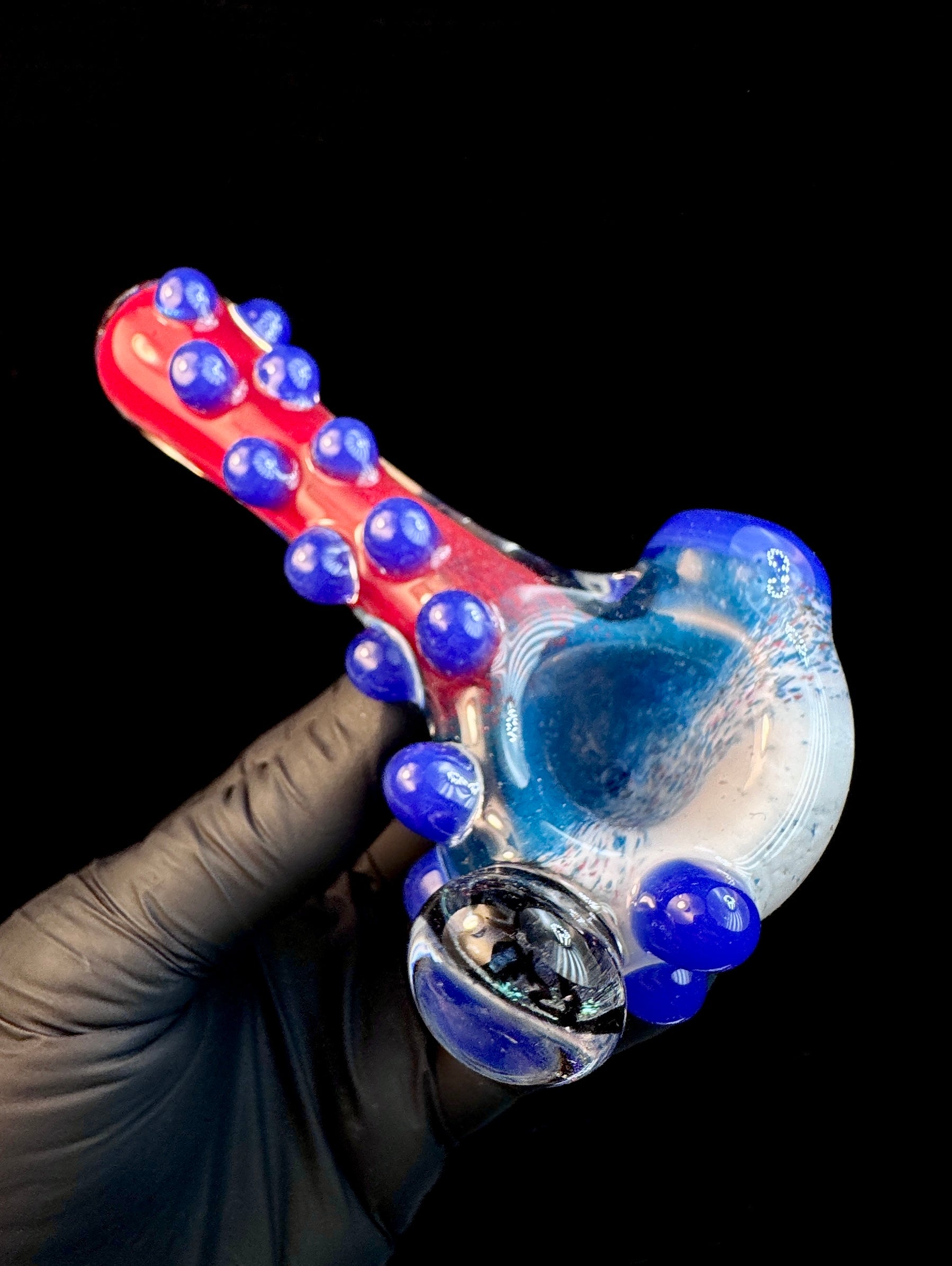 Dichroic dancing bear pipe