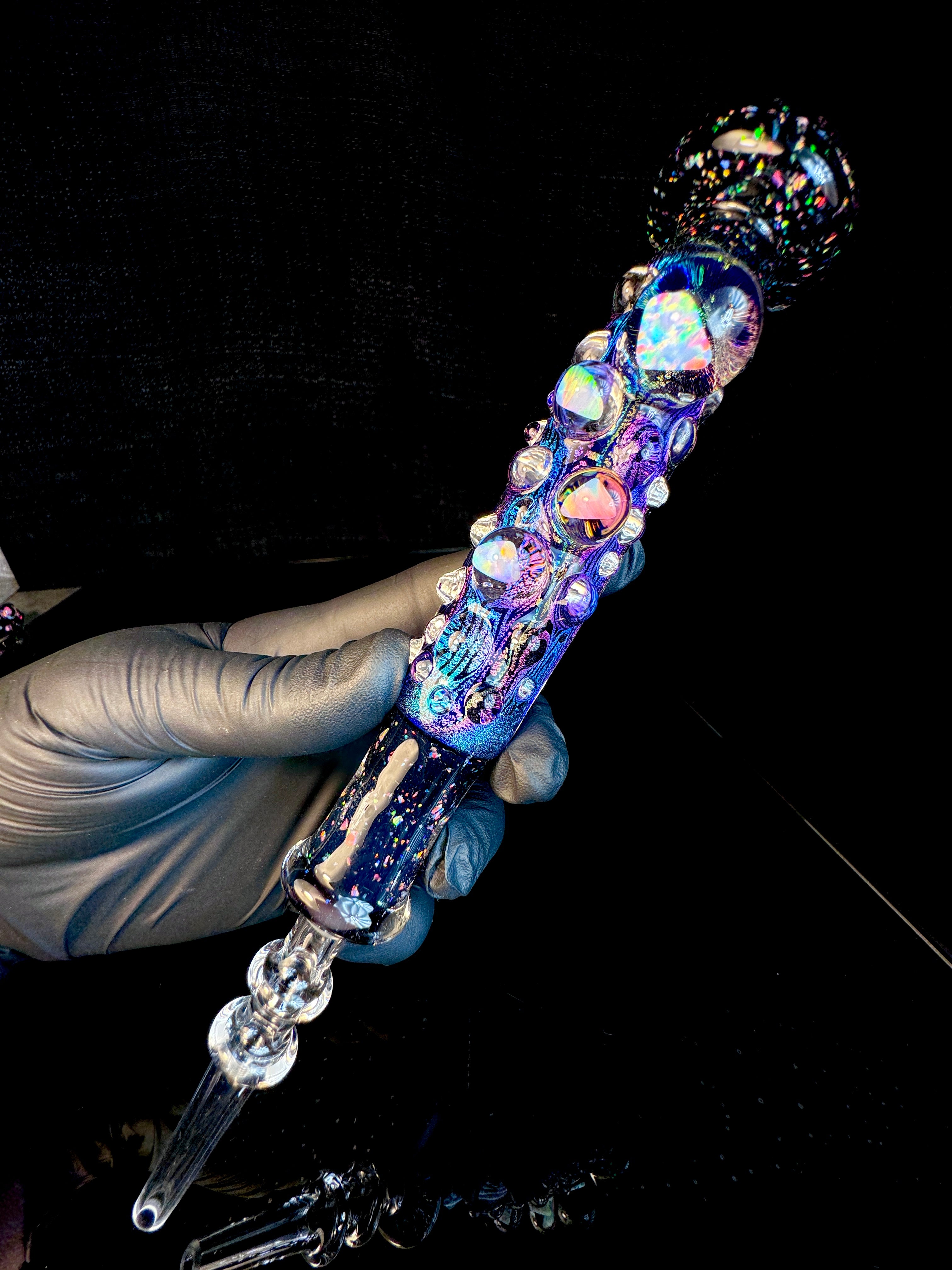 Dichroic opal pen