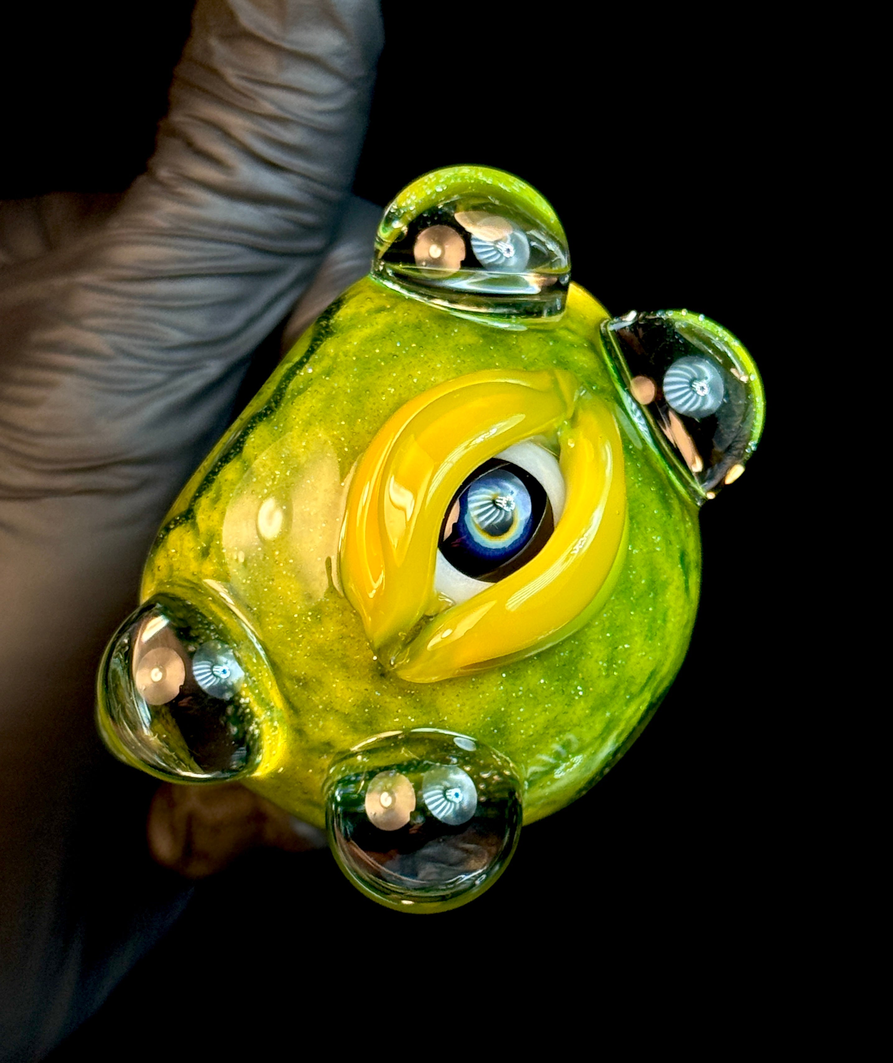 Dandelion, rad yellow eyeball