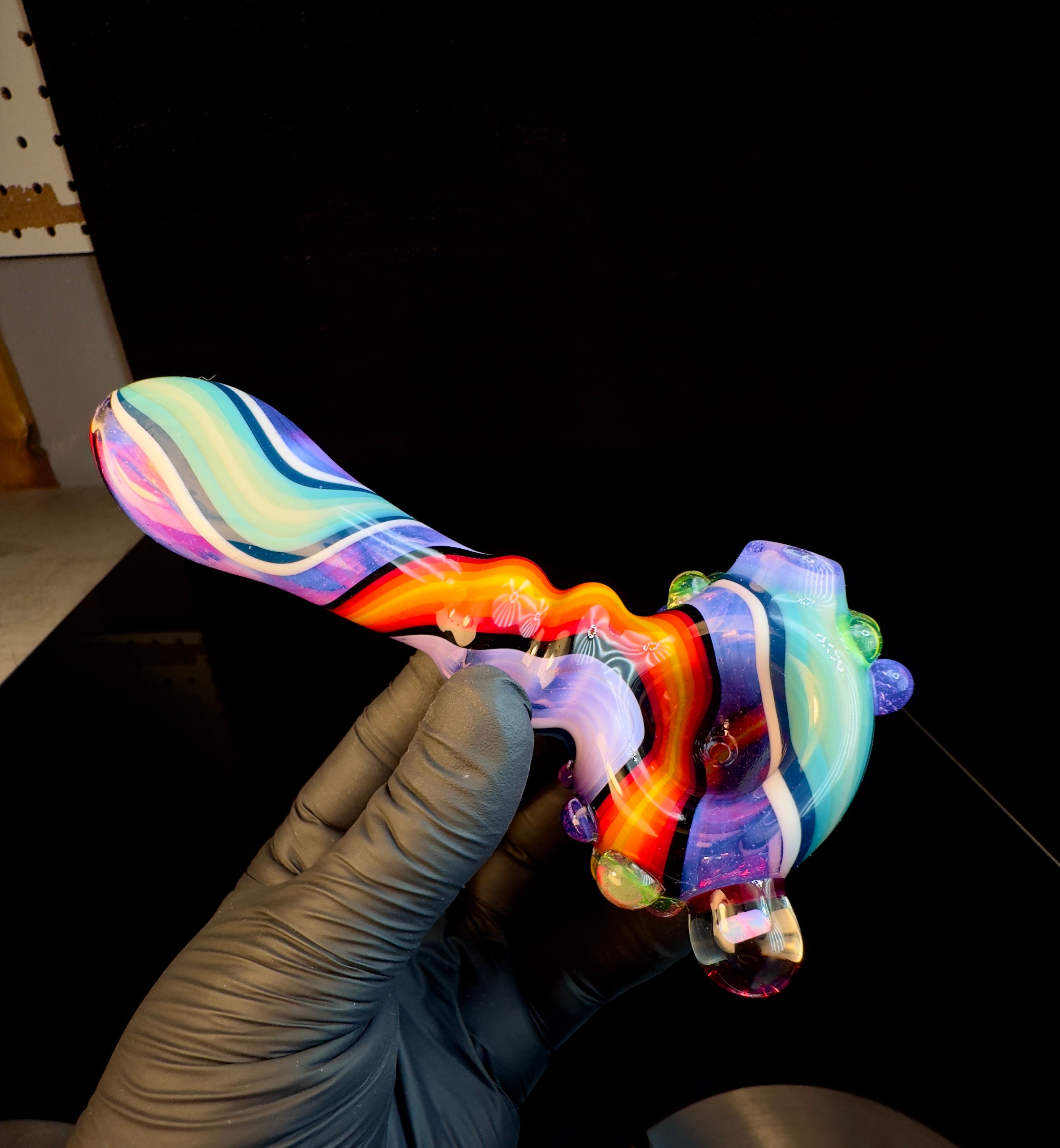 Twisted fire and ice opal pipe