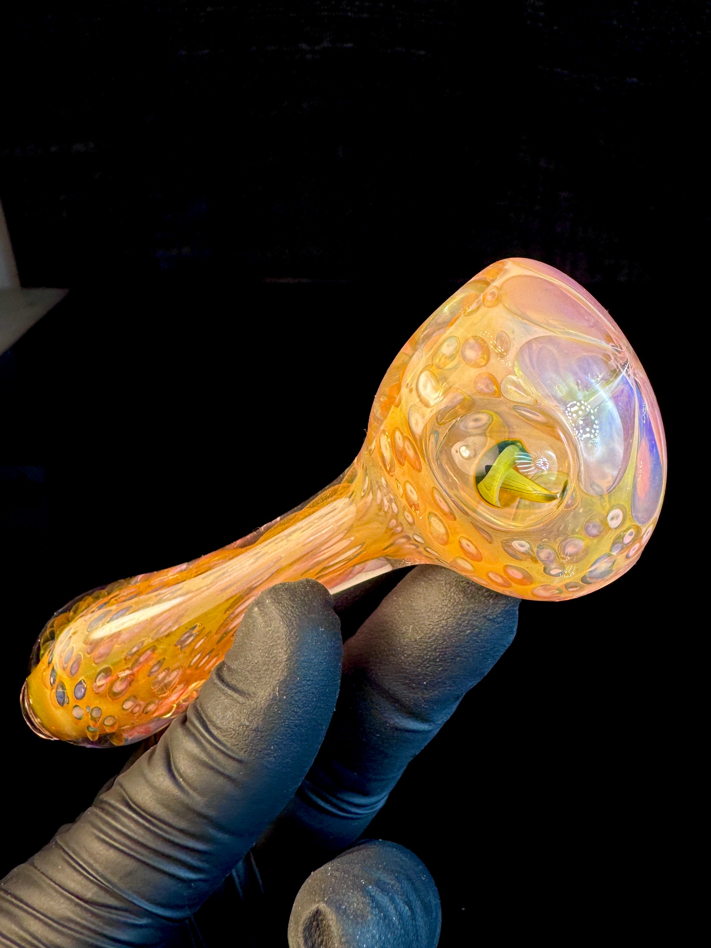 Gold fumed color changing mushroom pipe