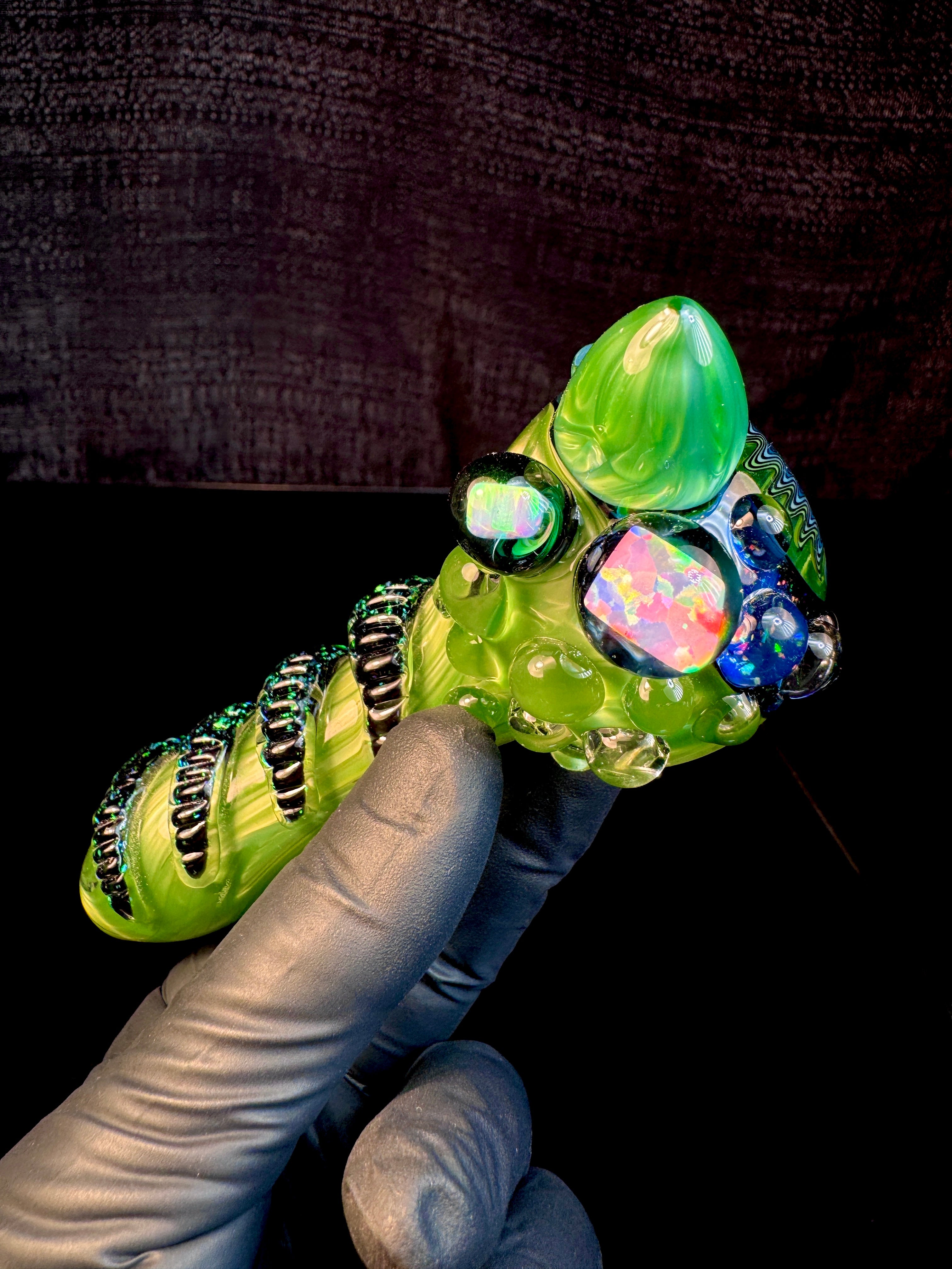 Opal wigwag pipe