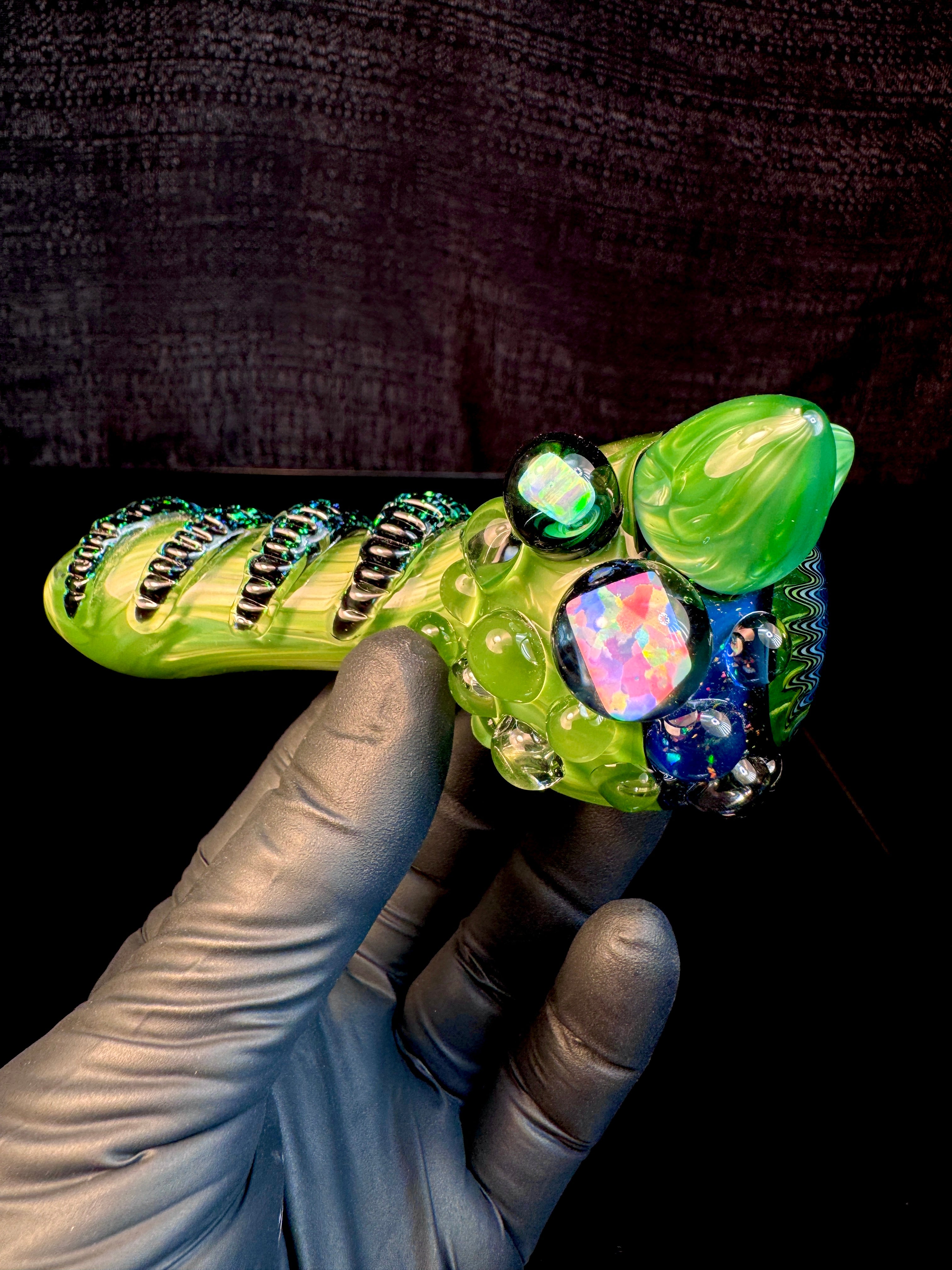 Opal wigwag pipe