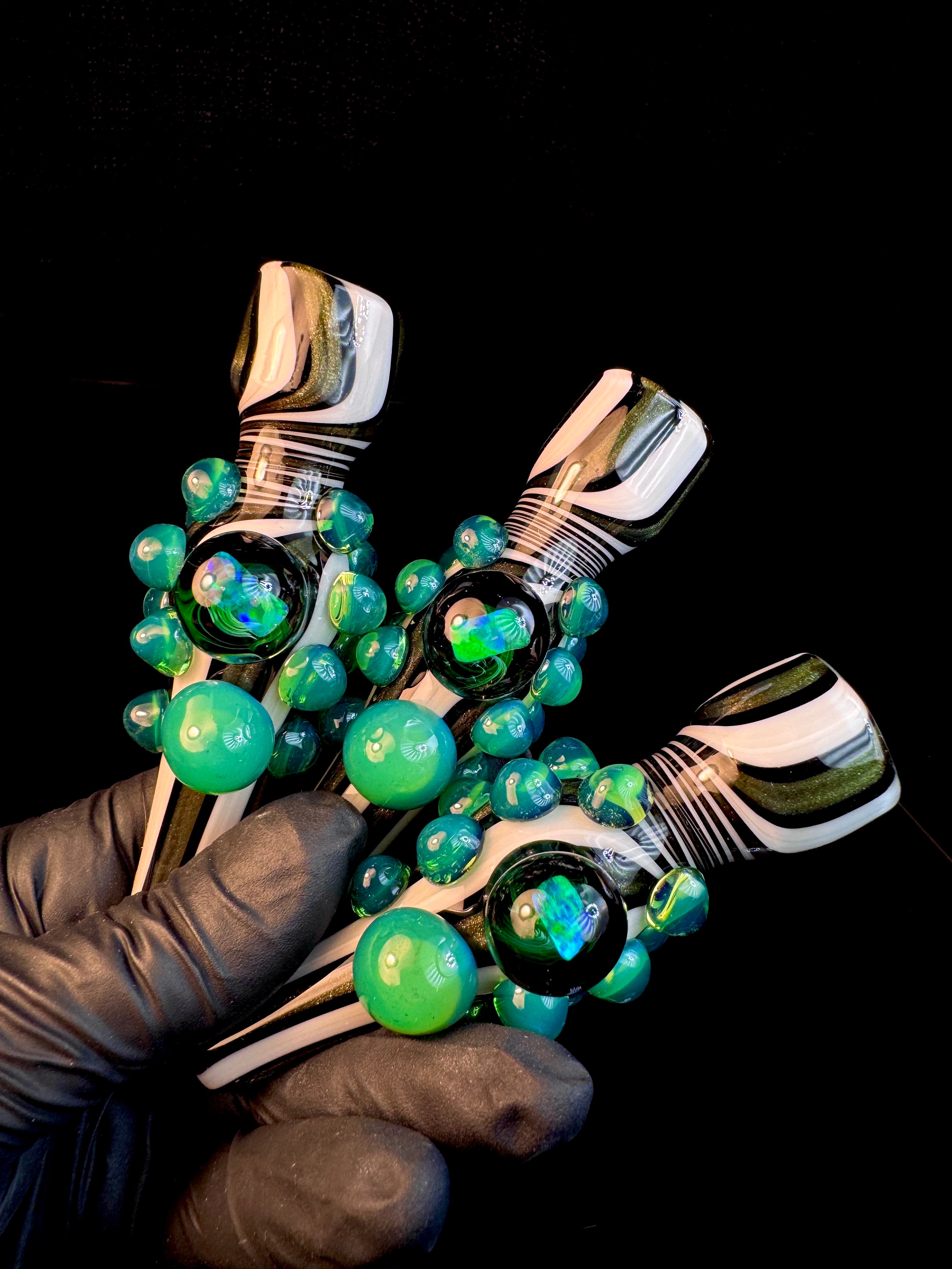 Beetlejuice x dense slyme opal chillum