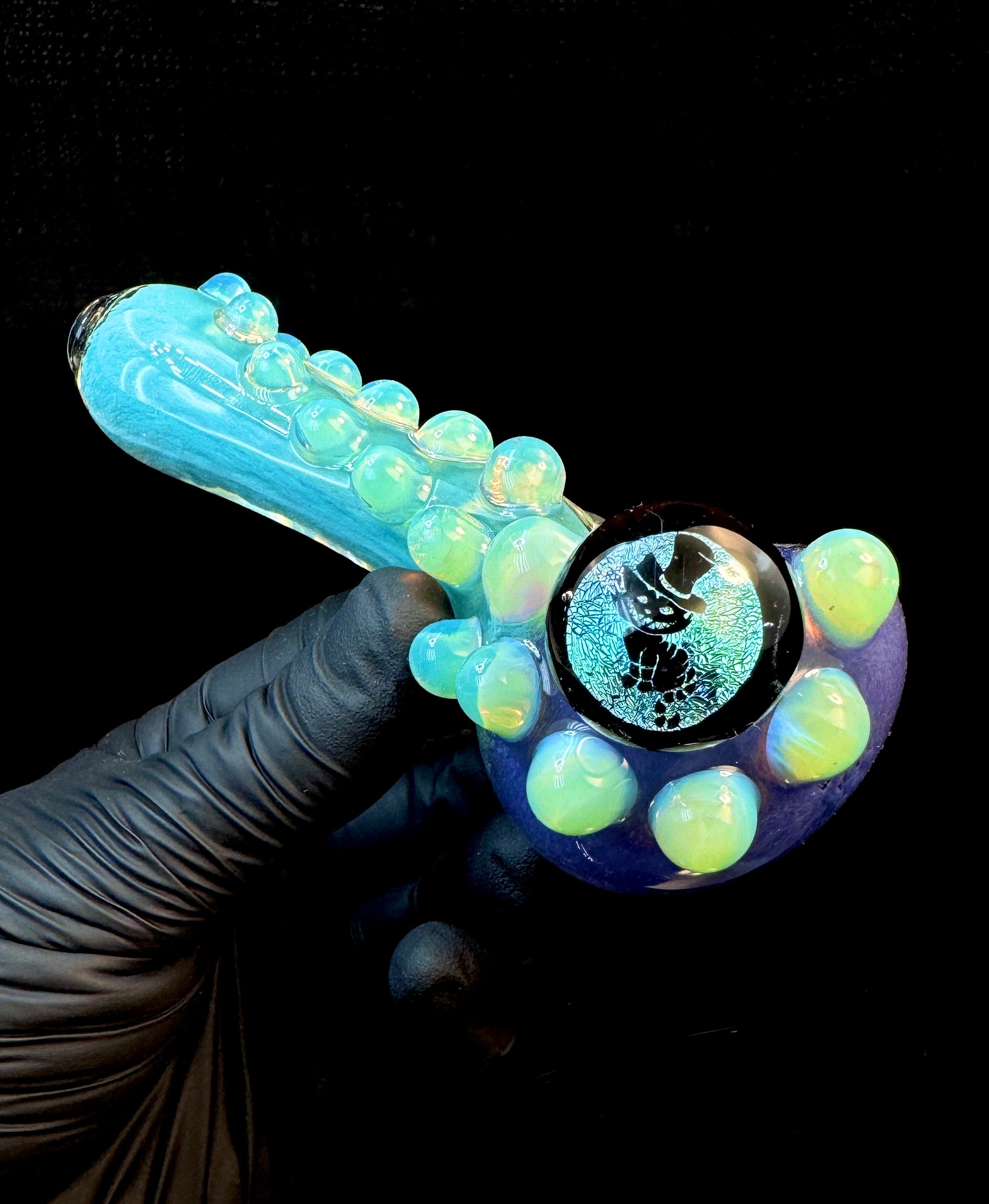 Dichroic chesire cat pipe