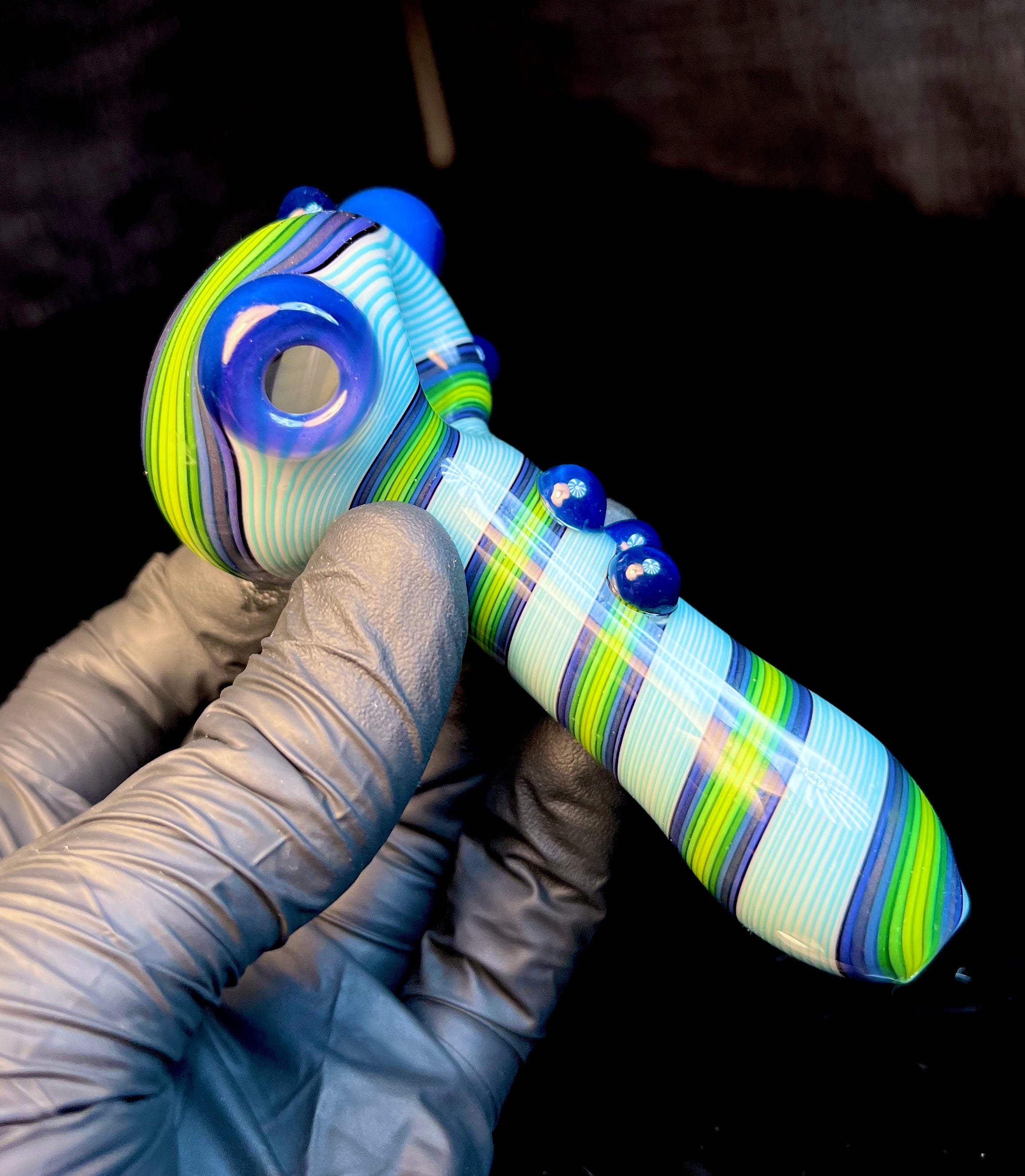 Twisted dot pipe