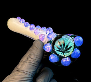 Dichroic weed pipe
