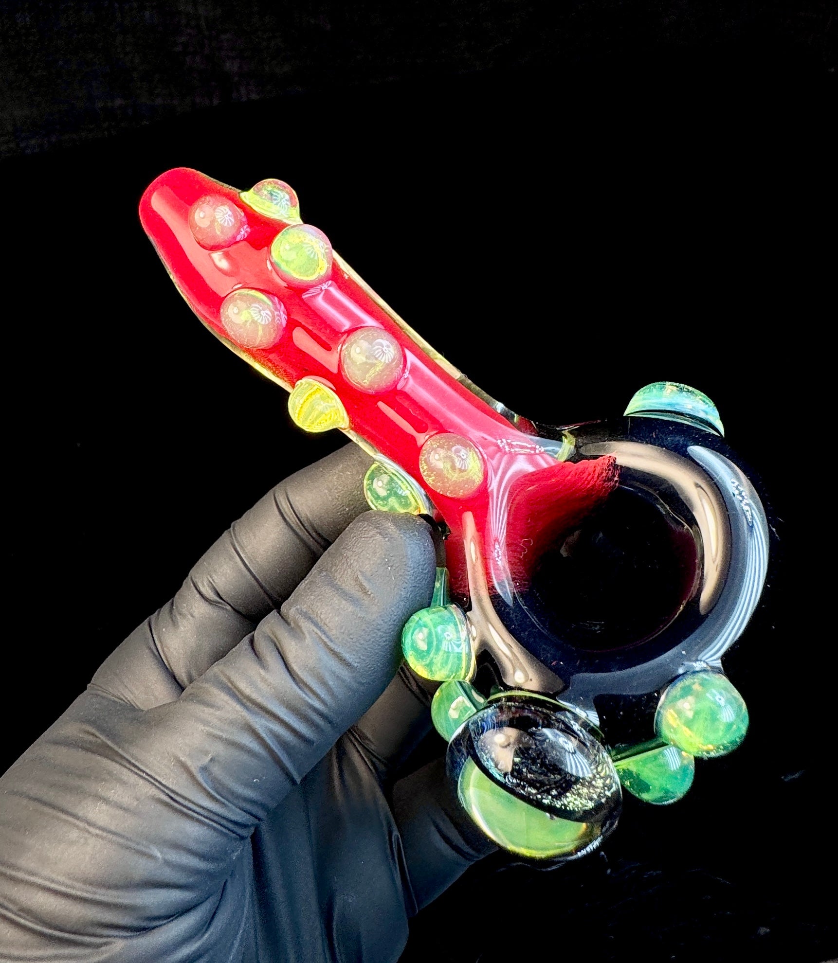 Dichroic spirit pipe