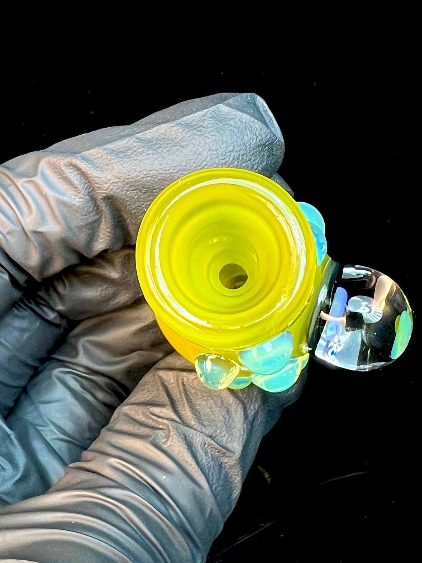 Chartruese opal chillum