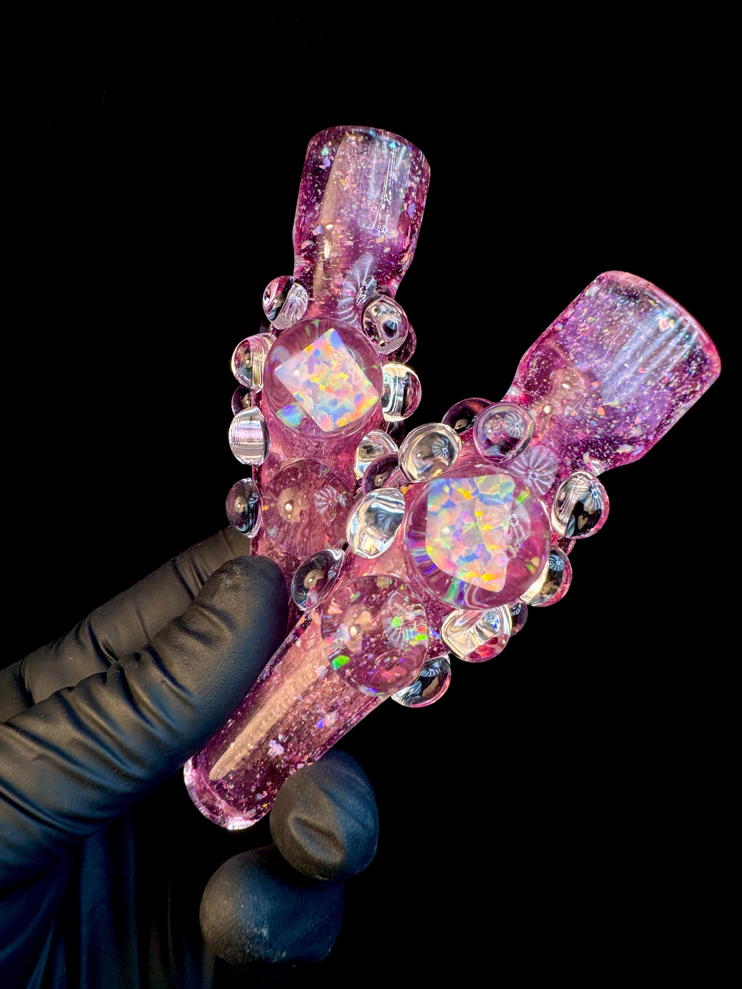 Fusia Icy White Satin cropal opal chillum