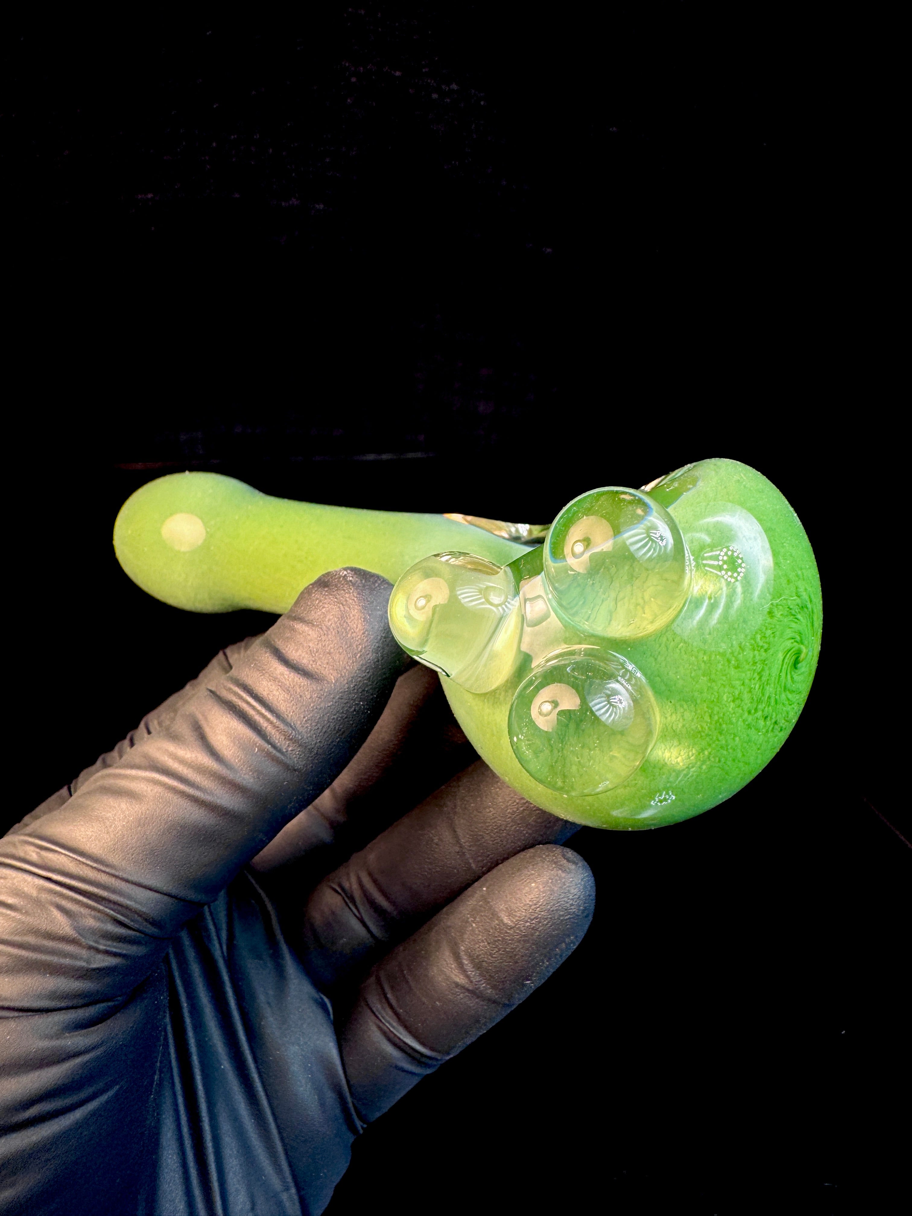 Jade pipe