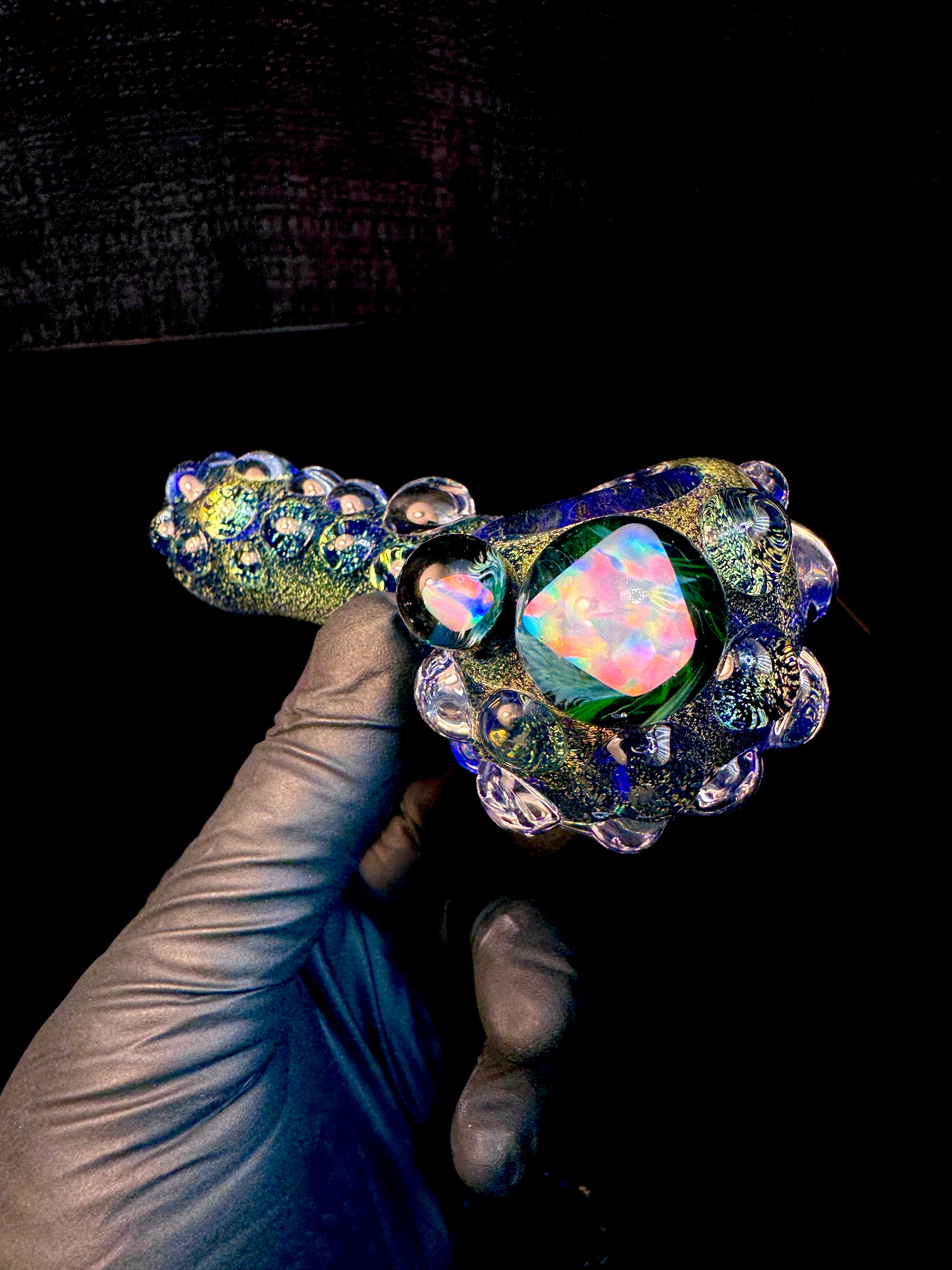 Dichroic opal pipe