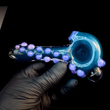 Load image into Gallery viewer, Dichroic skull pipe
