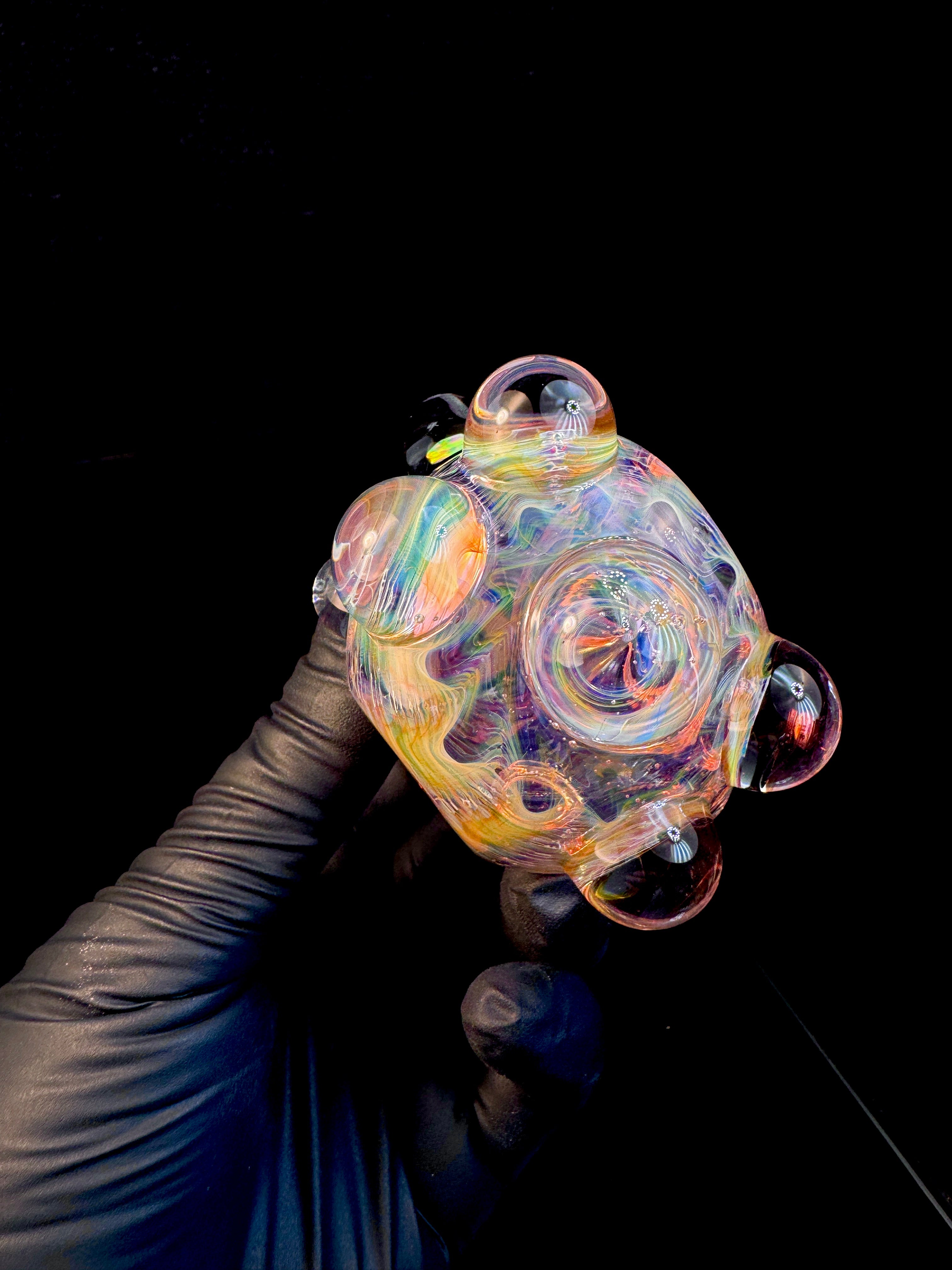 Electric pink dark web opal pipe