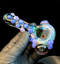 Load image into Gallery viewer, Dichroic skull pipe

