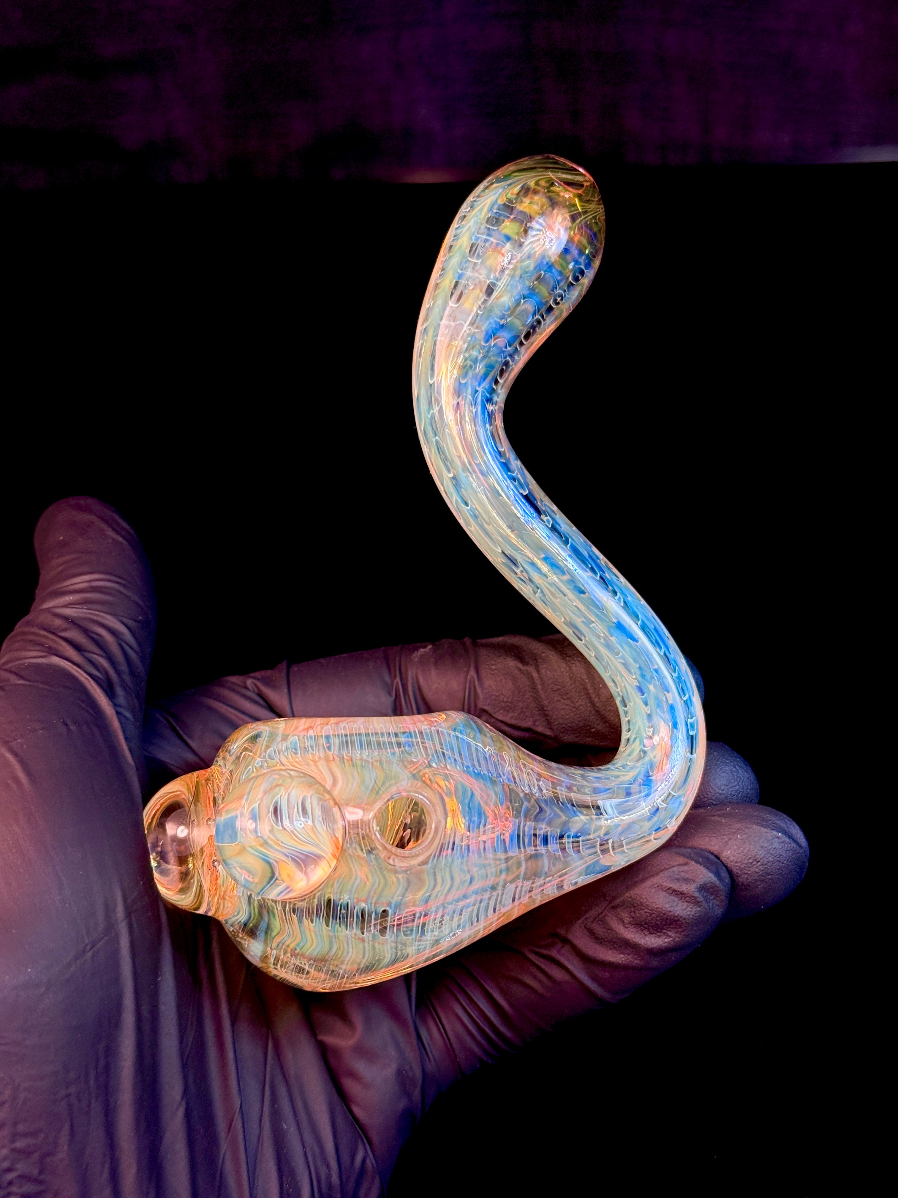Golden dark web opal bendy