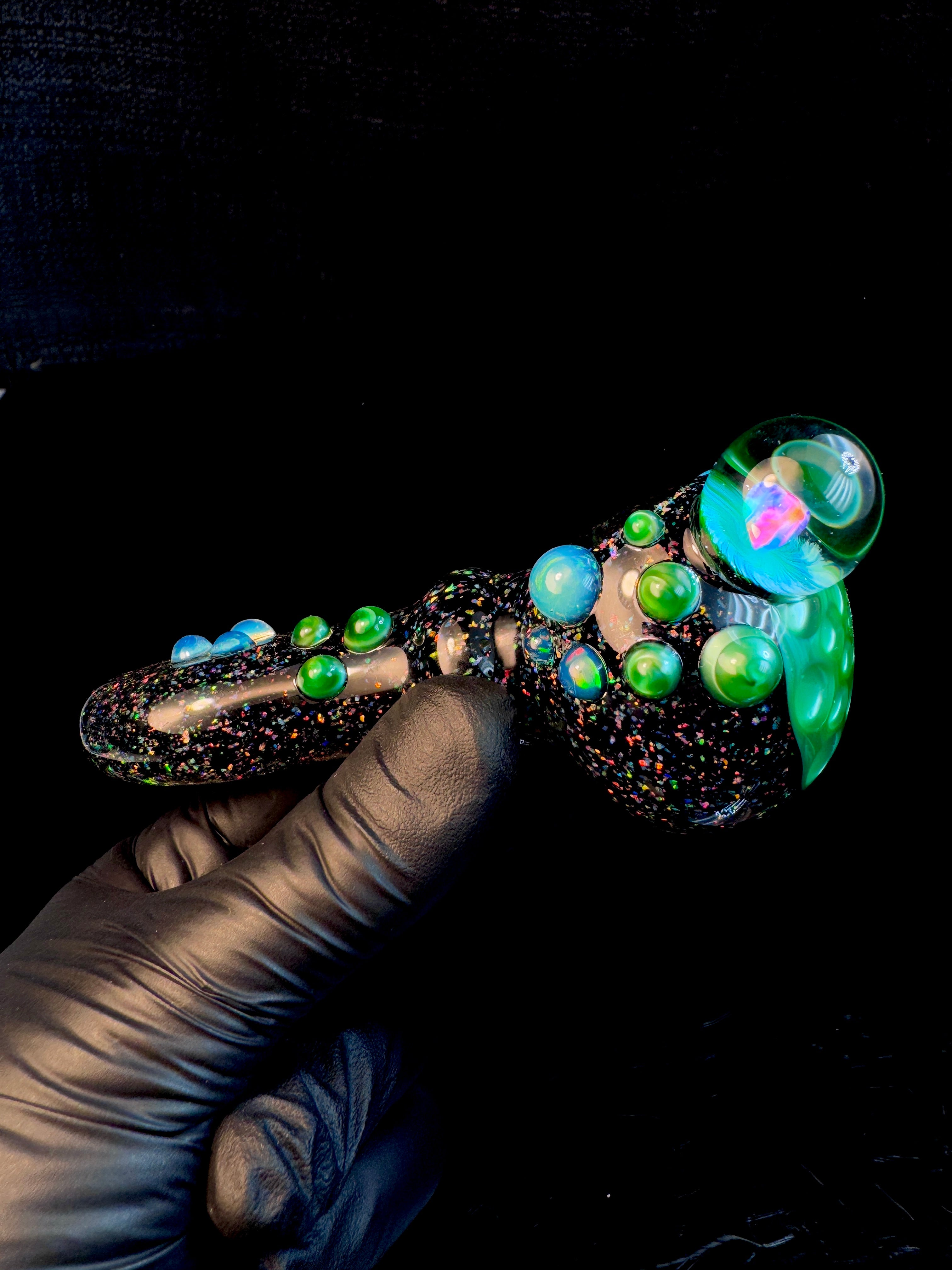 Chromium honeycomb crushed opal pipe