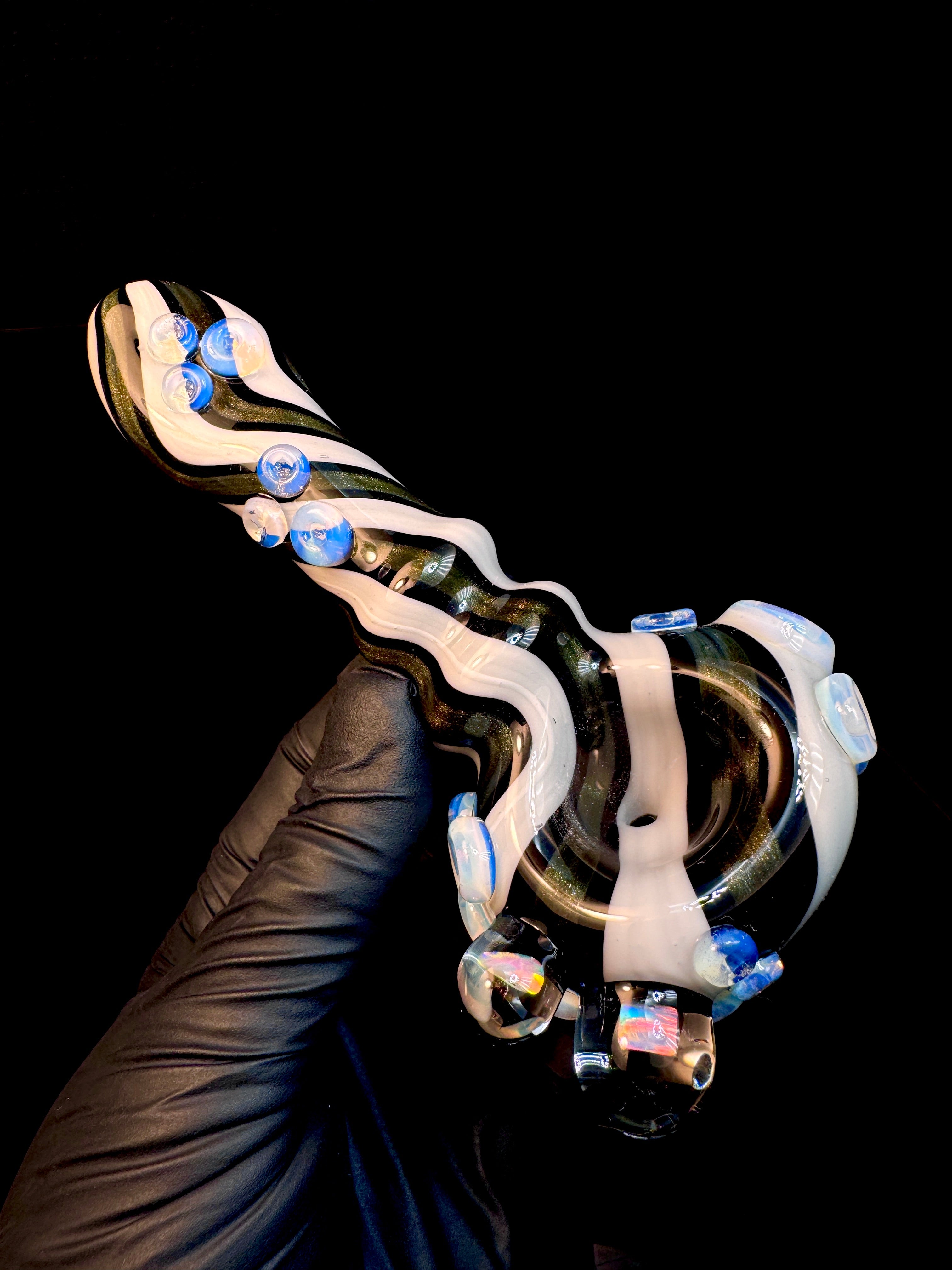 Twisted  opal pipe